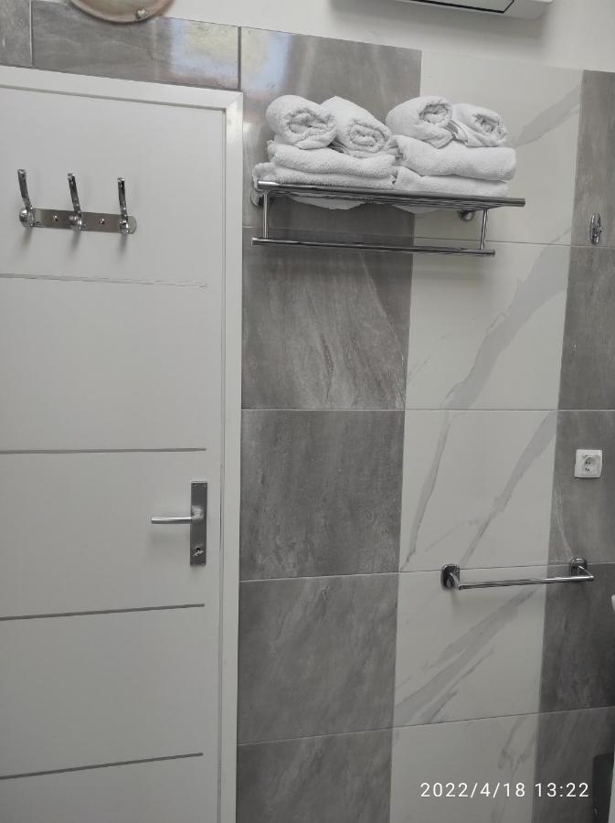 Apartment Marija 耶泽拉 外观 照片